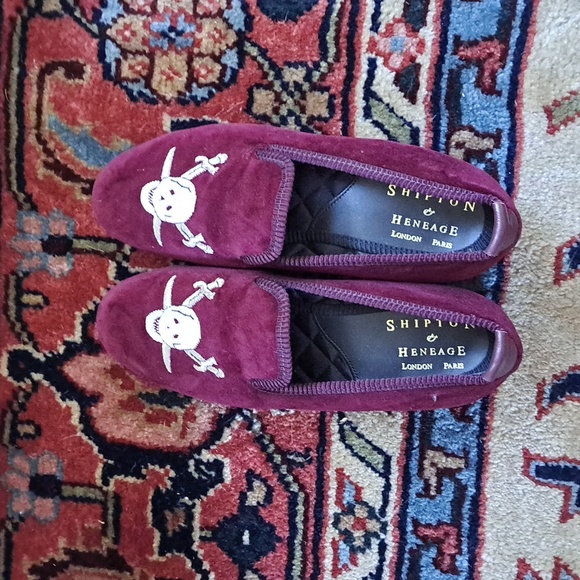 Skipton & Heneage Womens Wine Velvet Smoking Slipper Embroidered Skull Size 5.5 - Picture 6 of 8